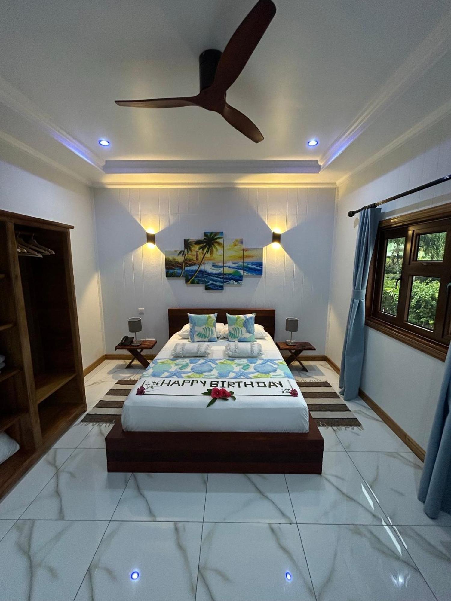 Digwa Beach Chalet Isola di Isola di La Digue Esterno foto