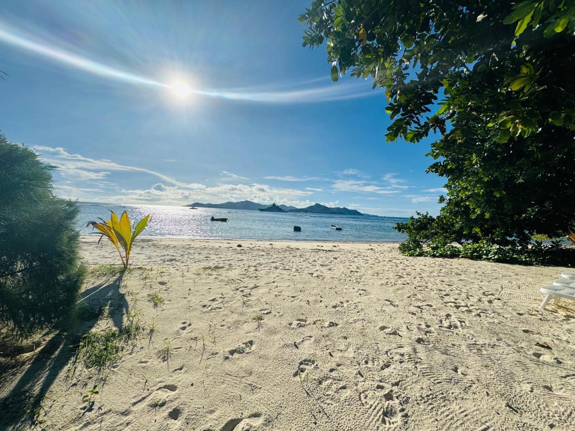 Digwa Beach Chalet Isola di Isola di La Digue Esterno foto